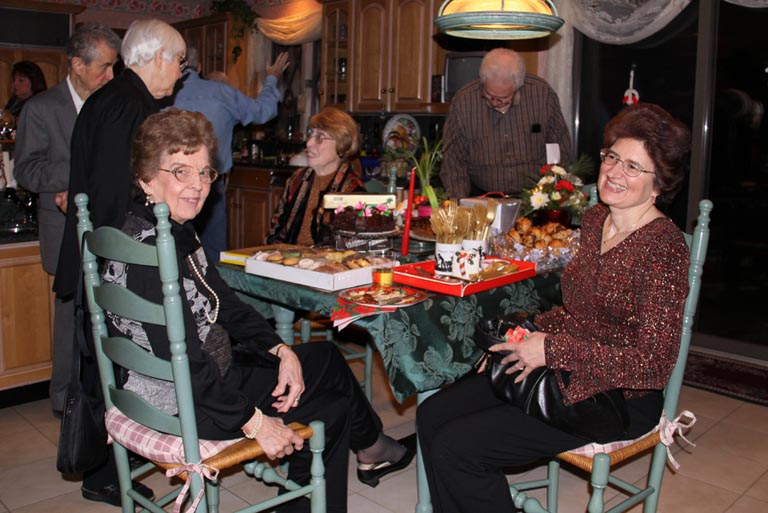 Helen and others (21)